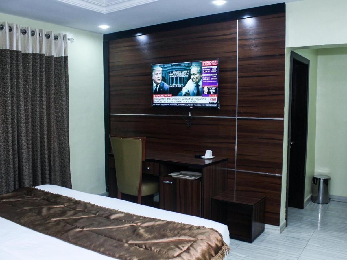 Six Diamond Hotel Ikeja Exteriér fotografie