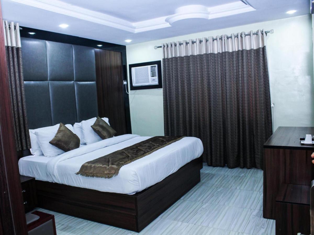 Six Diamond Hotel Ikeja Exteriér fotografie
